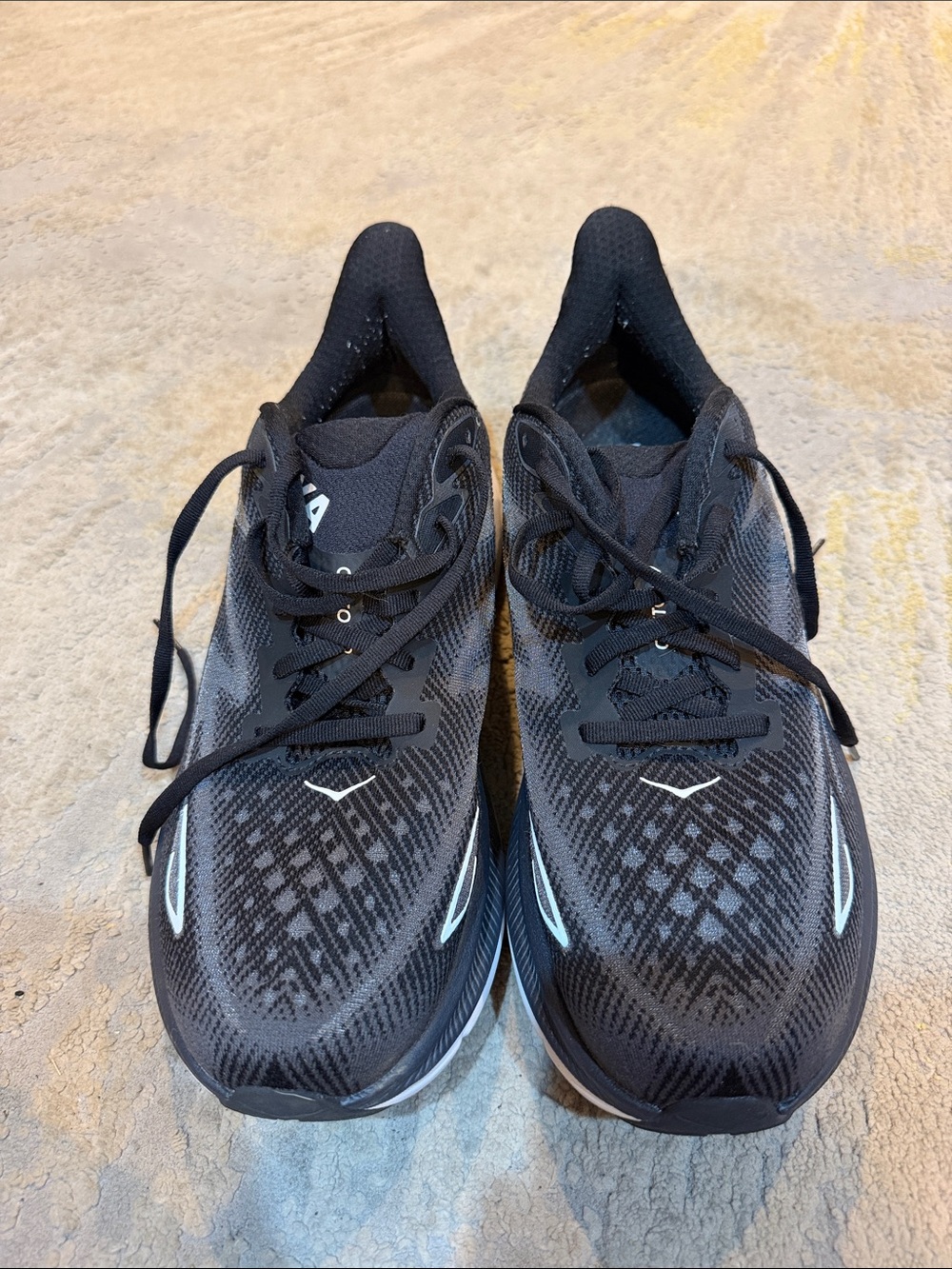Hoka One One Clifton 9 wide - men’s size 11 2E in Excellent condition - Picture 2 of 7